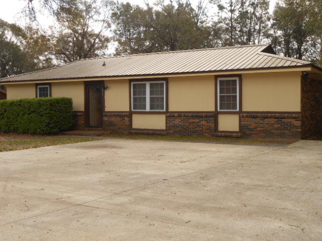 OAKDALE MINI FARMS - Residential