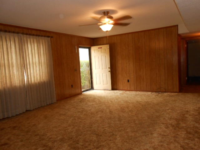 OAKDALE MINI FARMS - Residential