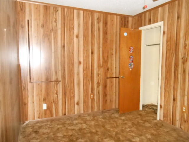 OAKDALE MINI FARMS - Residential