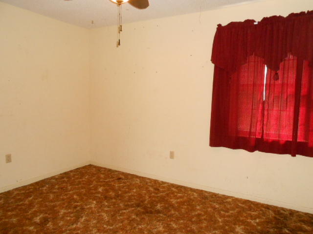 OAKDALE MINI FARMS - Residential