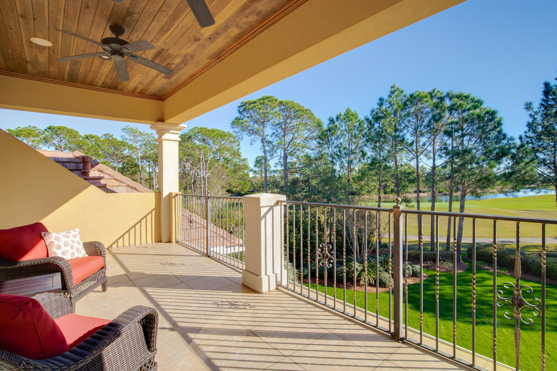 BURNT PINE - Residential