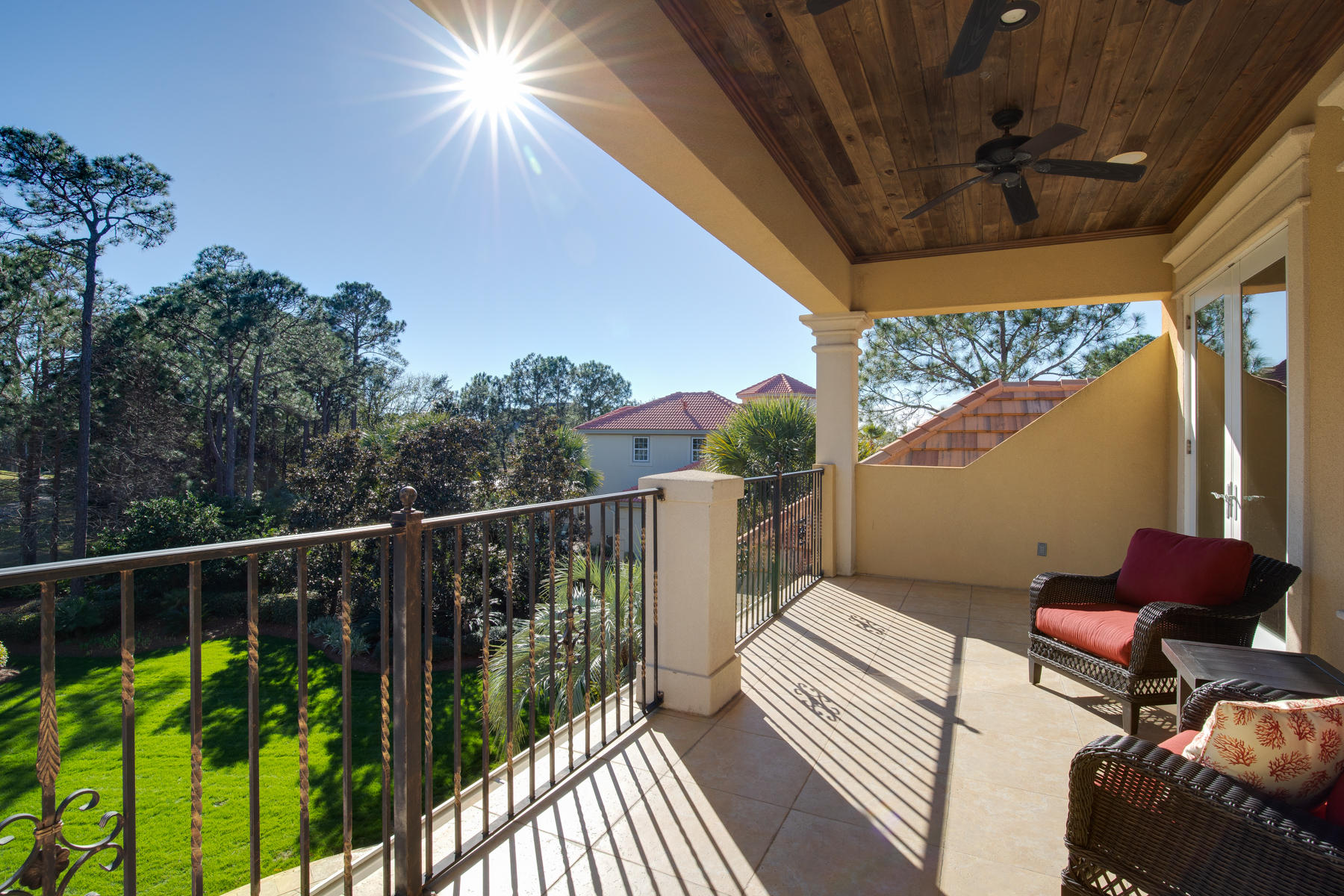 BURNT PINE - Residential