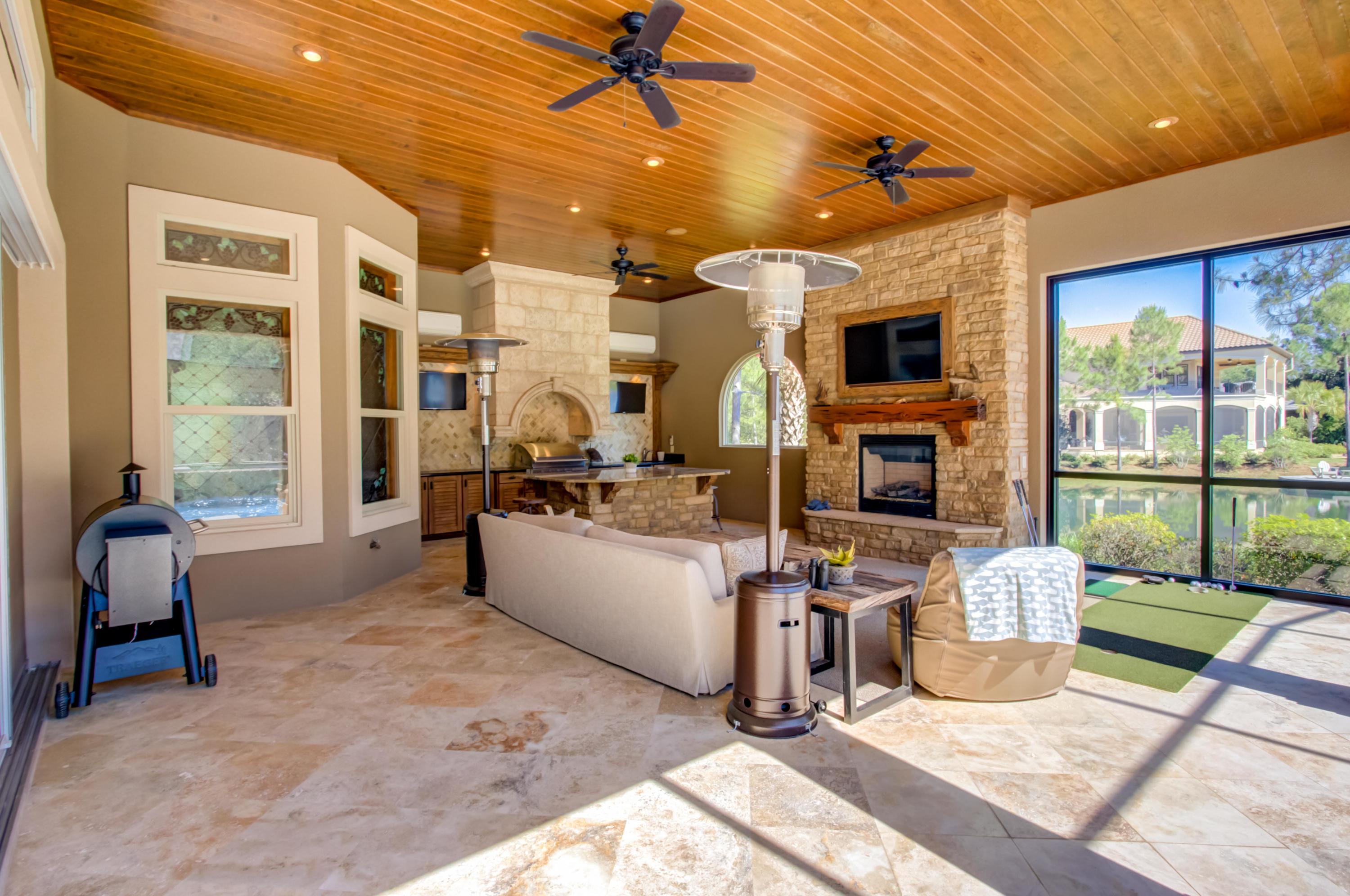 BURNT PINE - Residential