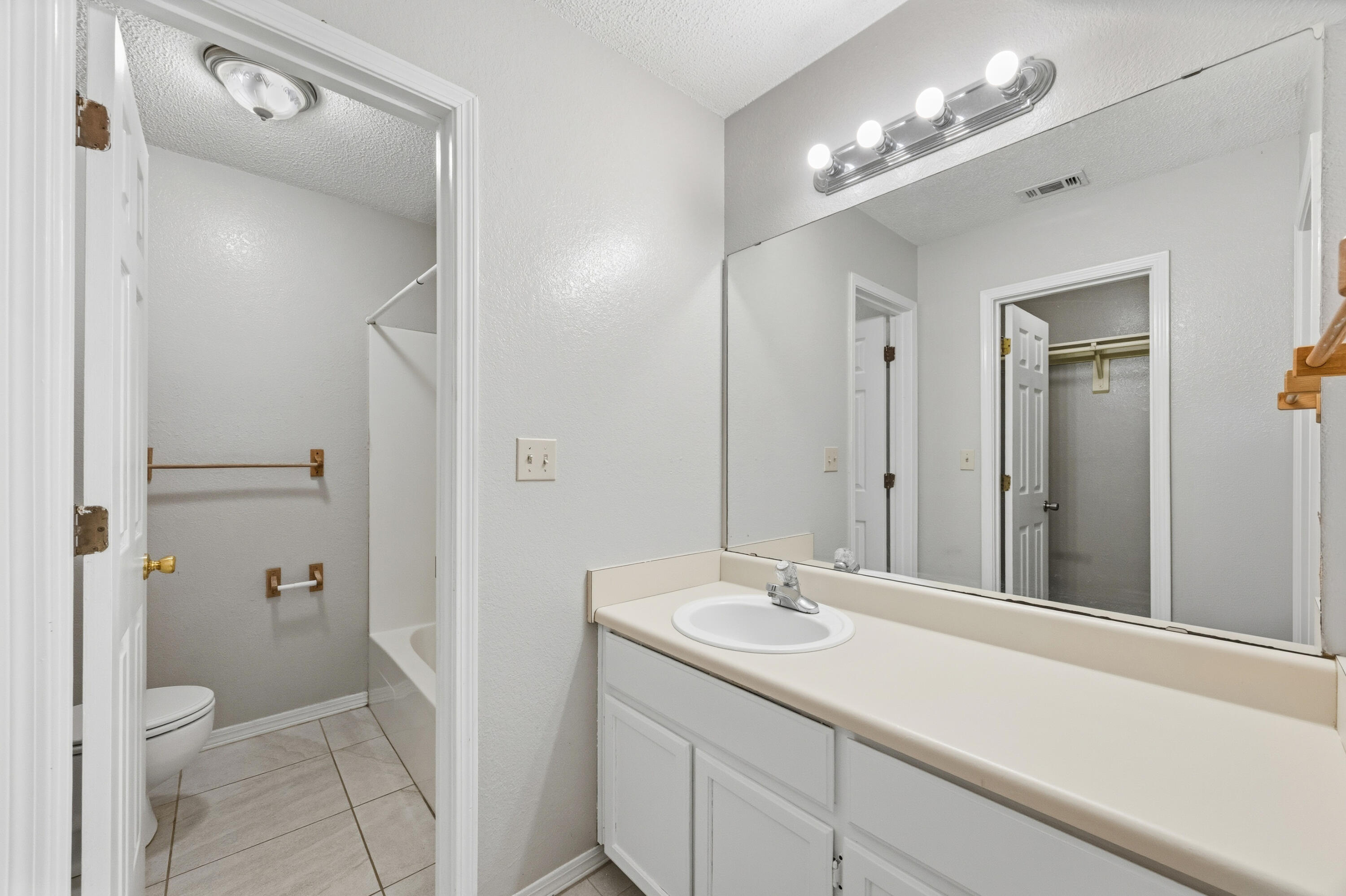 VALLEY T/H - Residential