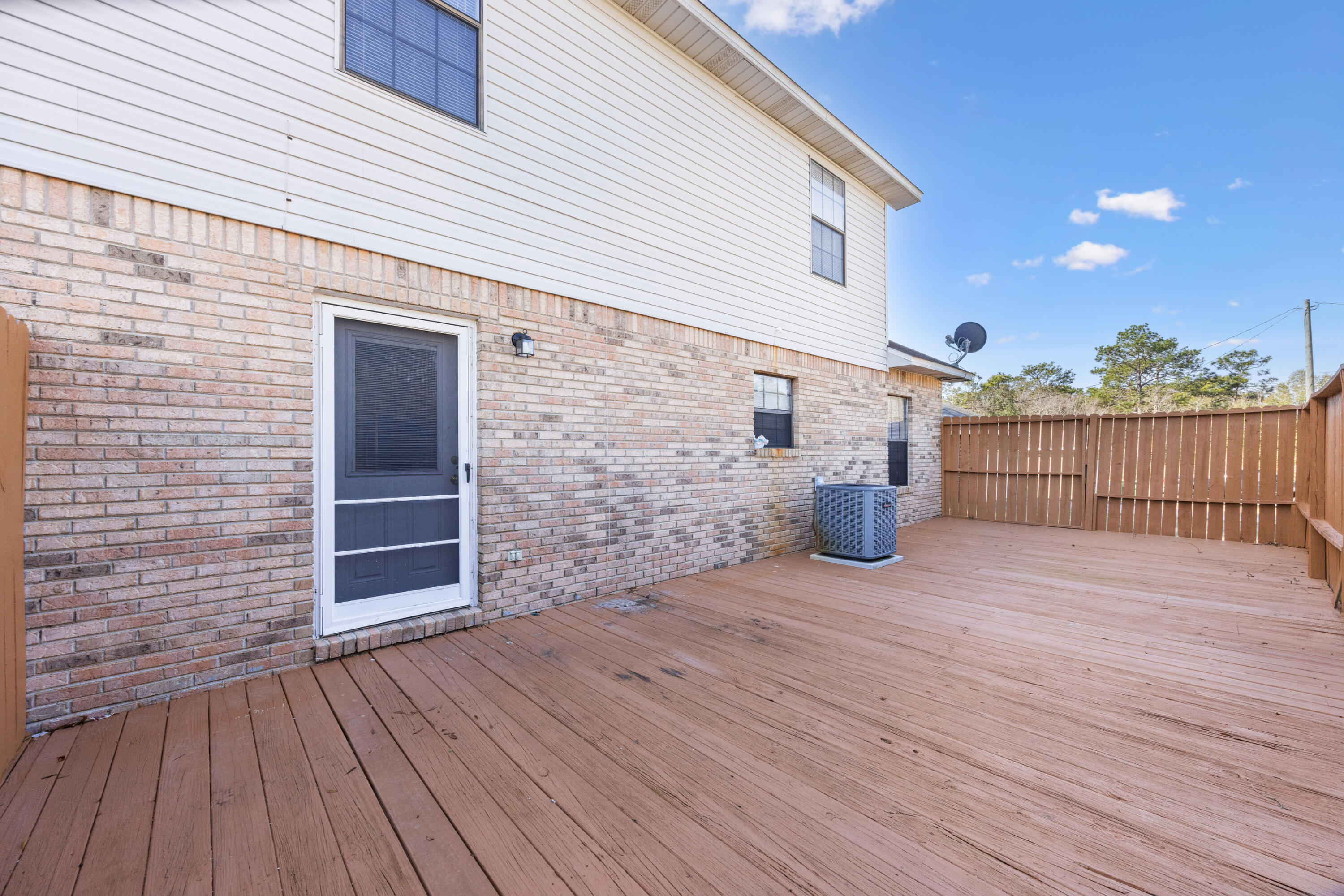 VALLEY T/H - Residential