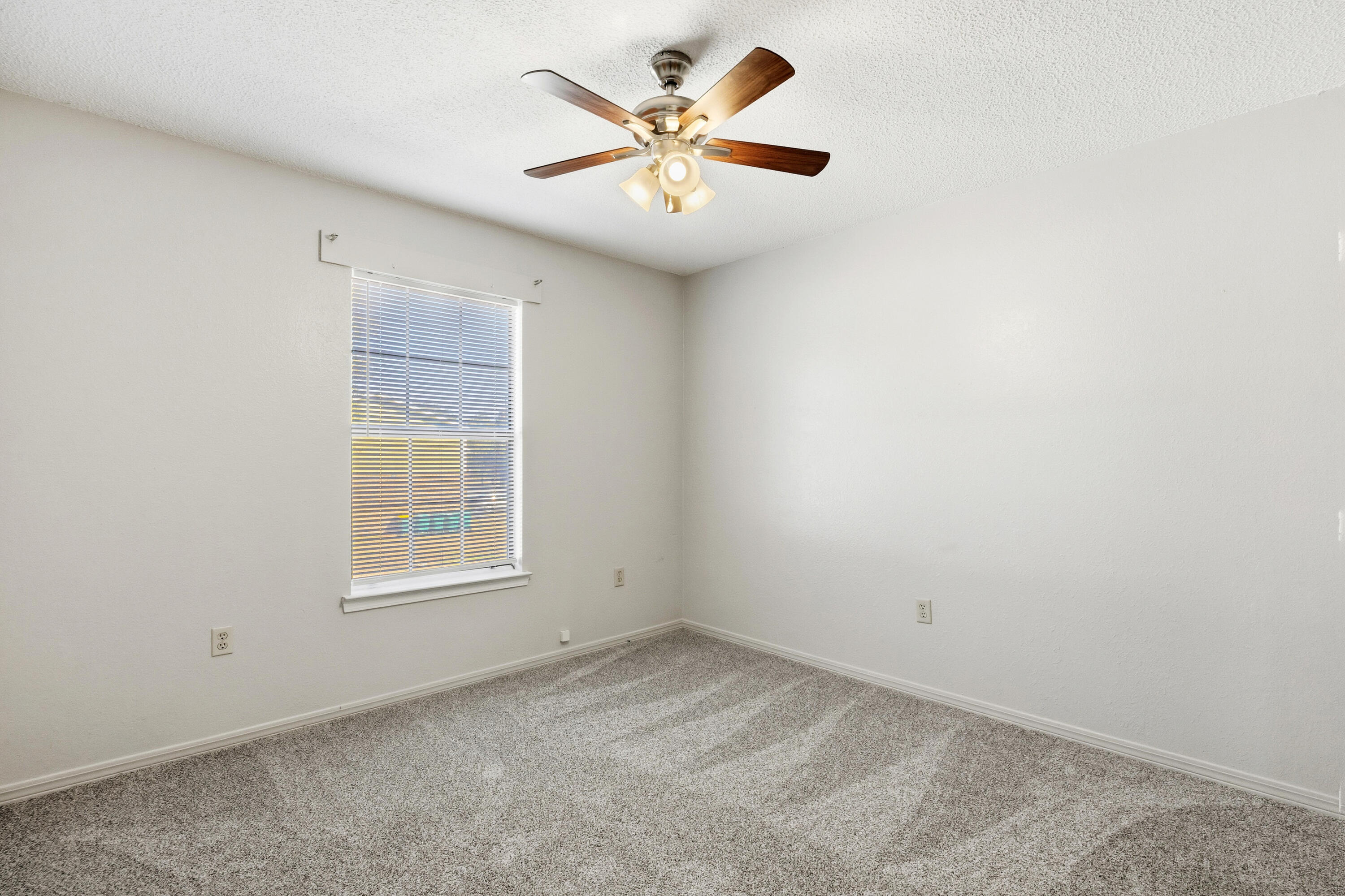 VALLEY T/H - Residential