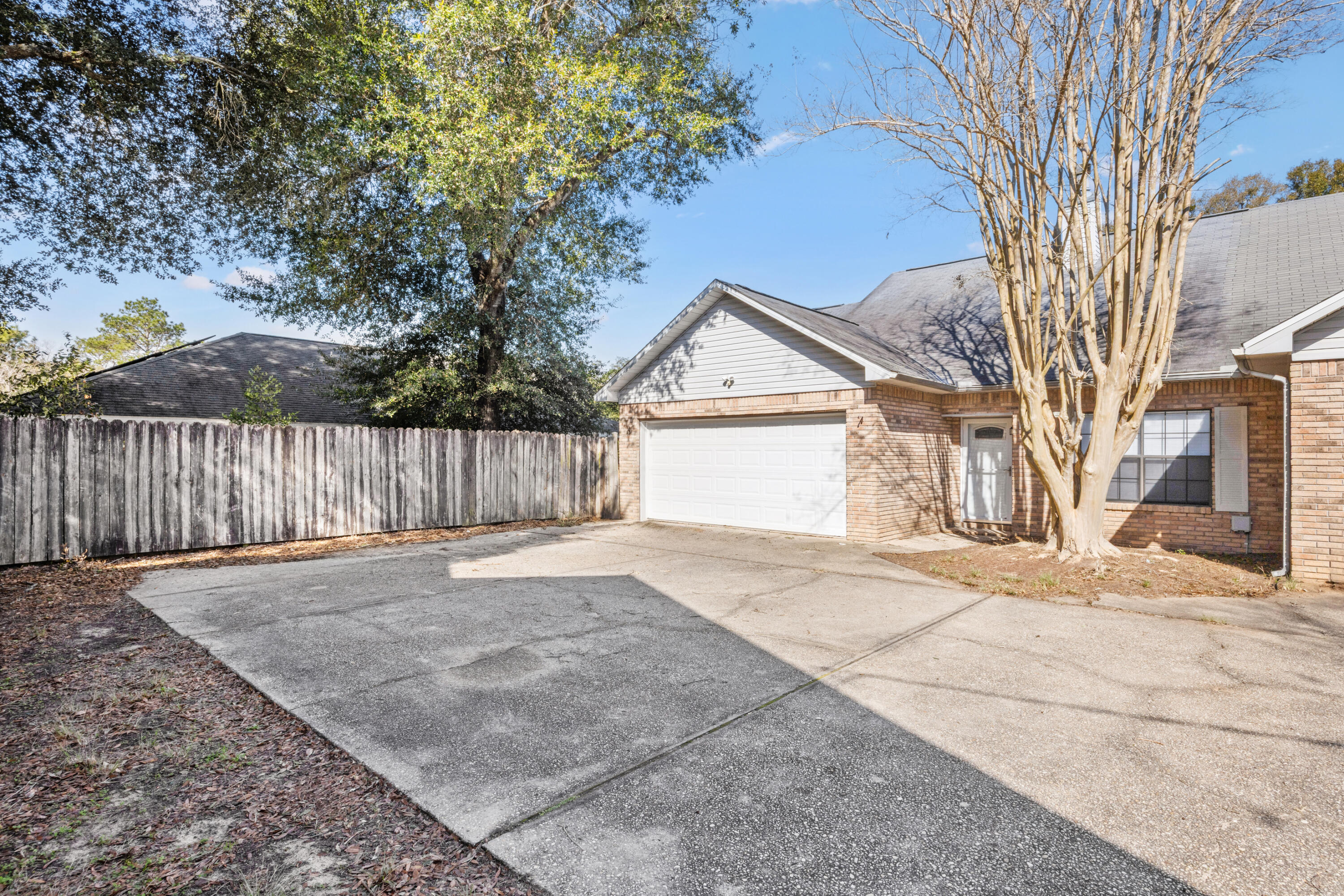 VALLEY T/H - Residential