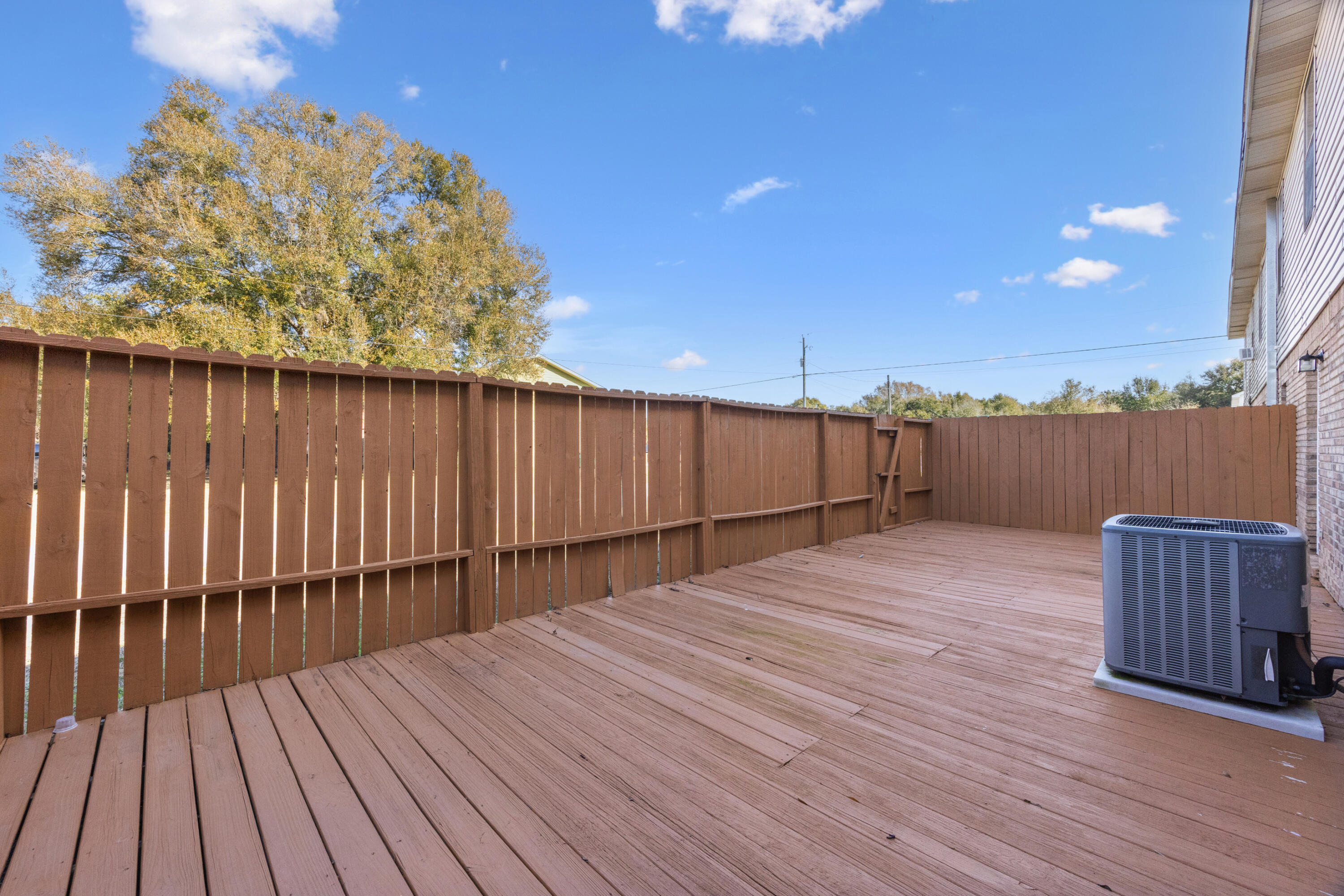 VALLEY T/H - Residential