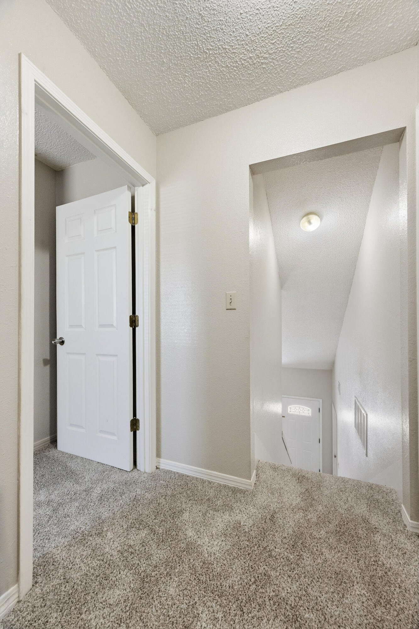 VALLEY T/H - Residential