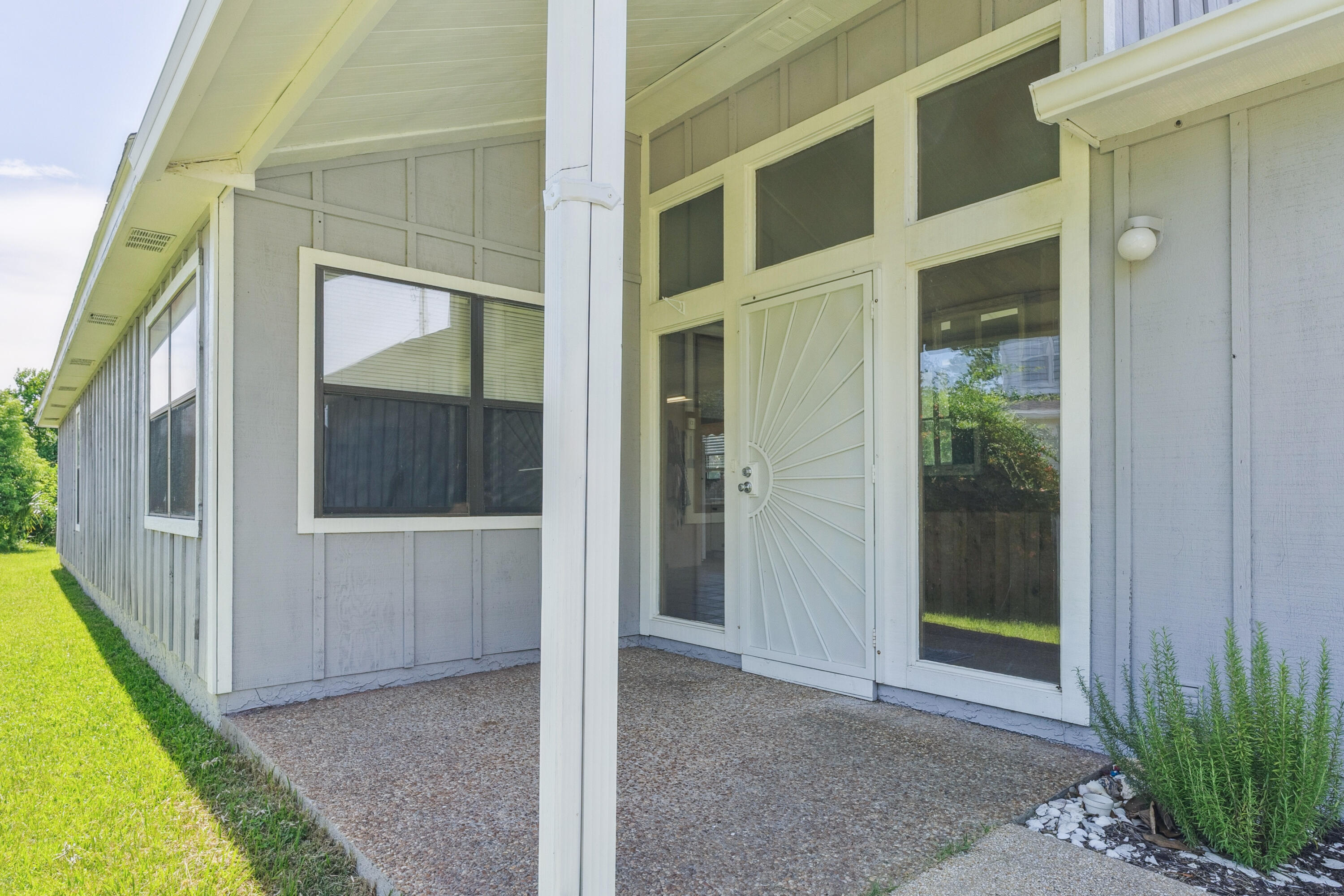 LYNN HAVEN - Residential