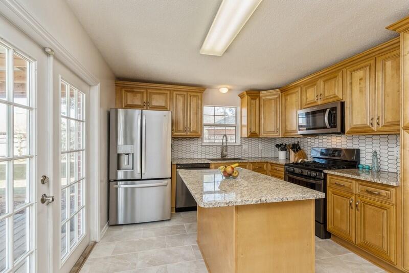 RIVERCHASE S/D PH 2 - Residential