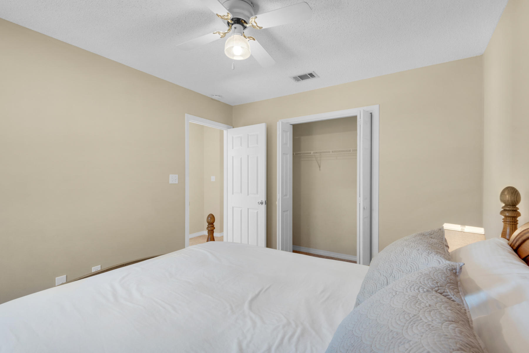 HELMS & ALLEN - Residential