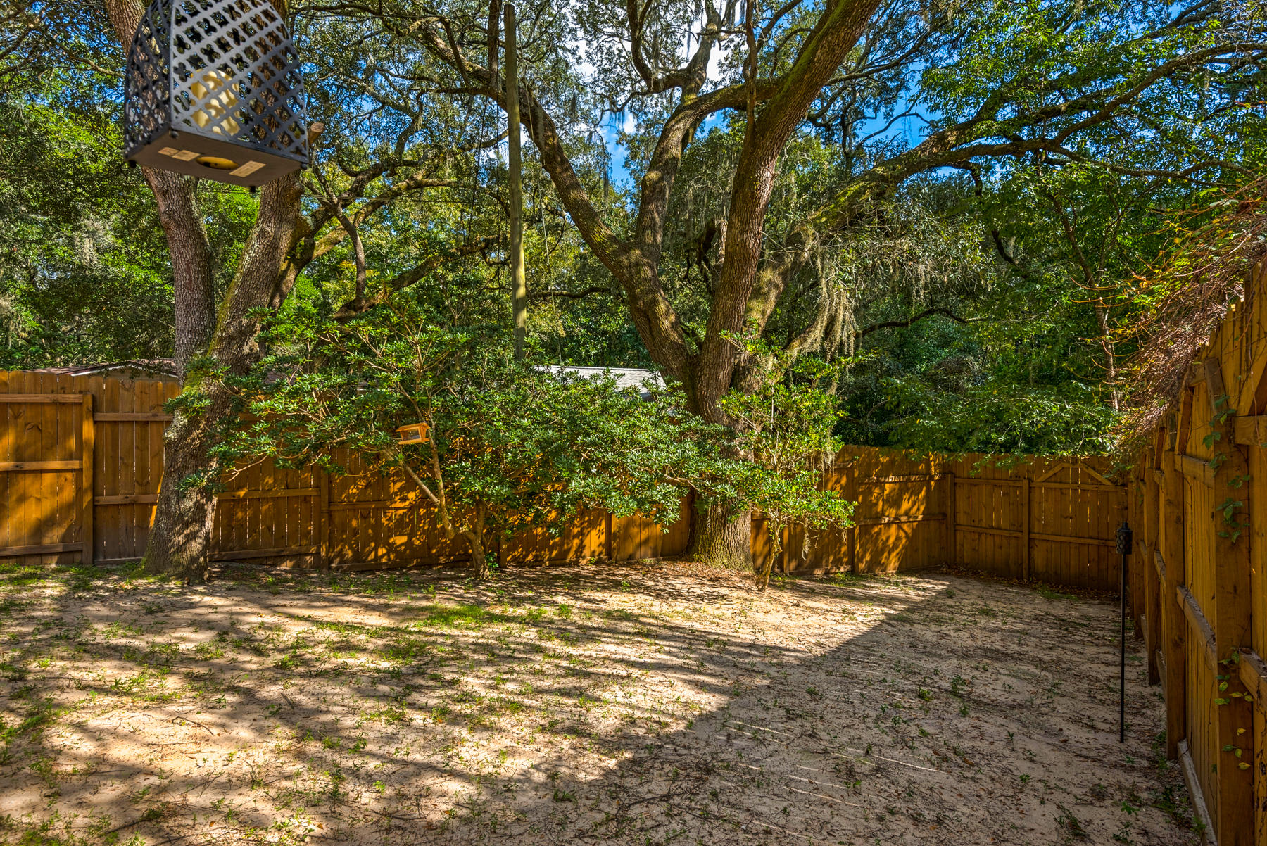 HELMS & ALLEN - Residential