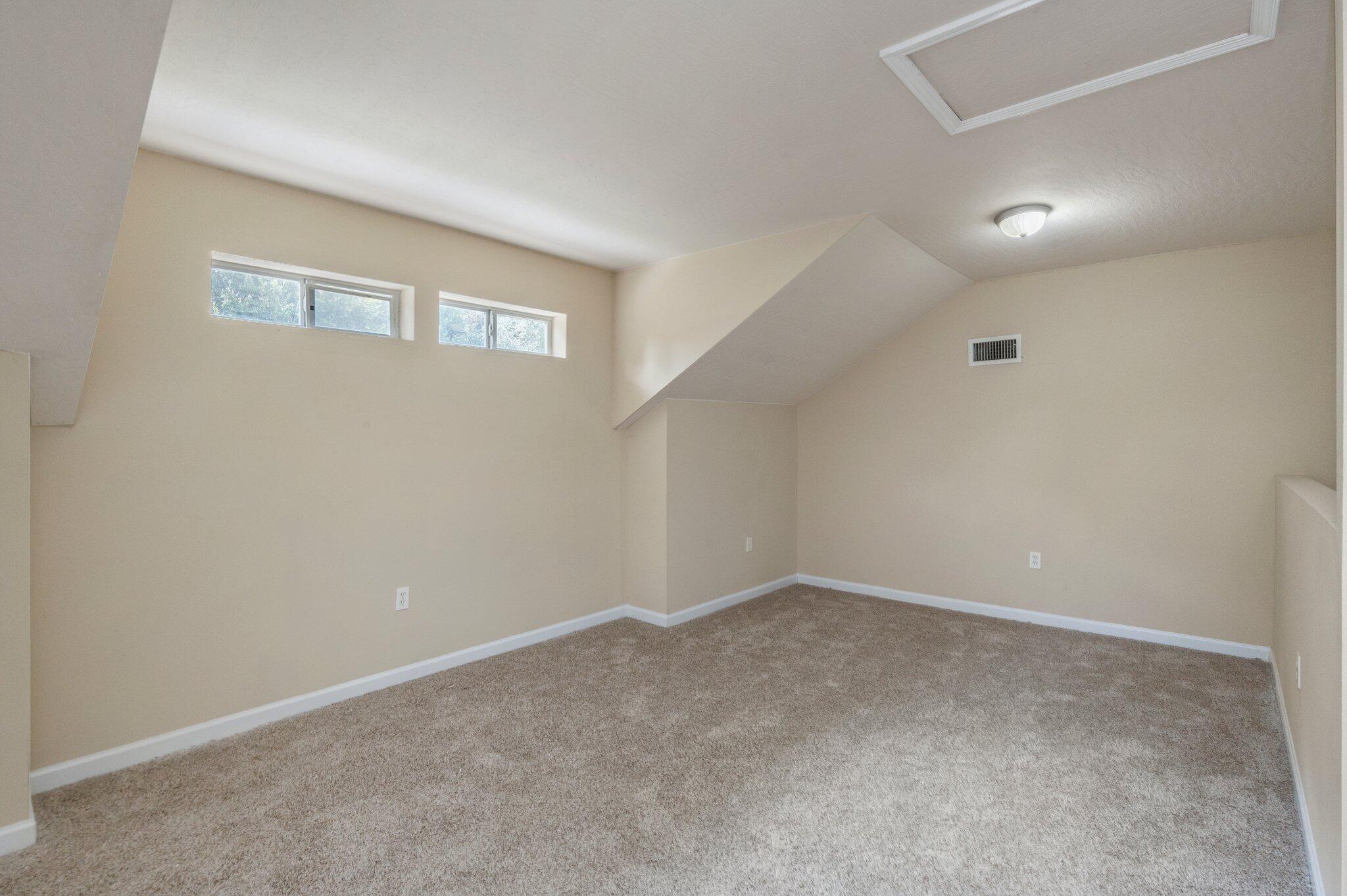 LEE FARMS PH II - Residential Lease