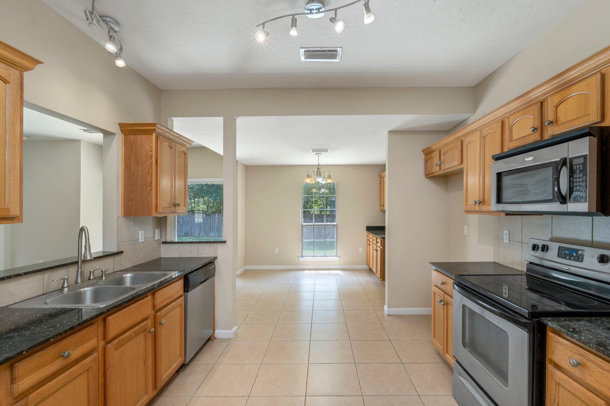 LEE FARMS PH II - Residential Lease