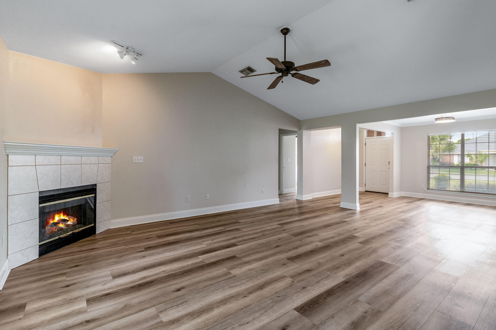 INDIAN LAKE PH 1 - Residential Lease