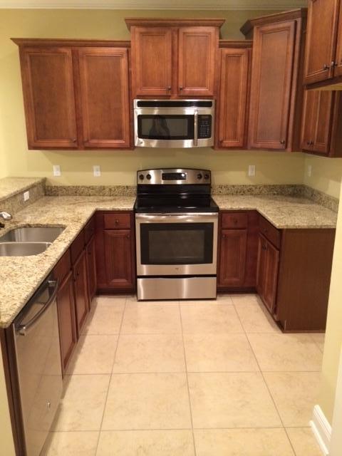 WATER OAKS T/H - Residential