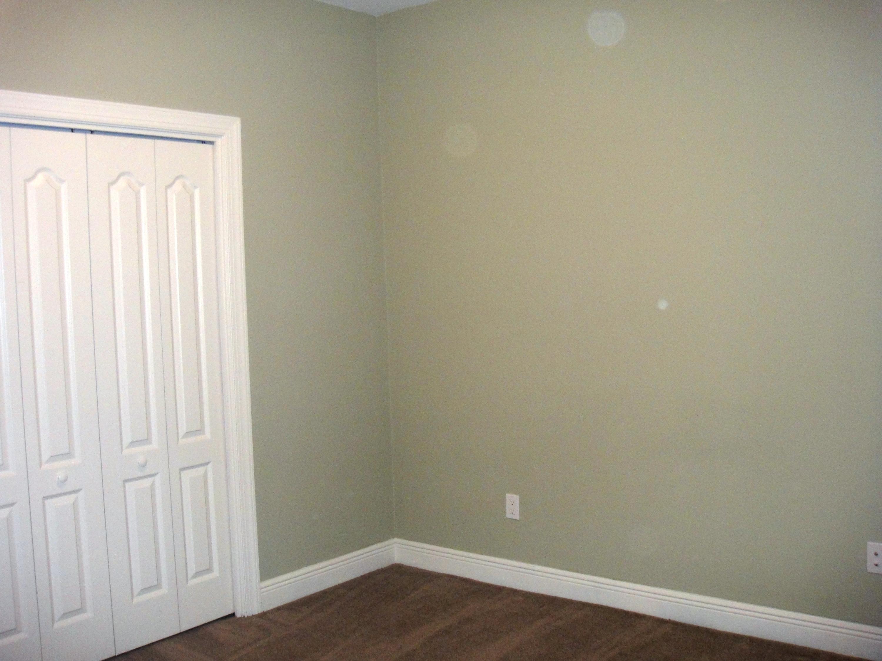 DIAMOND LAKES - Residential Lease