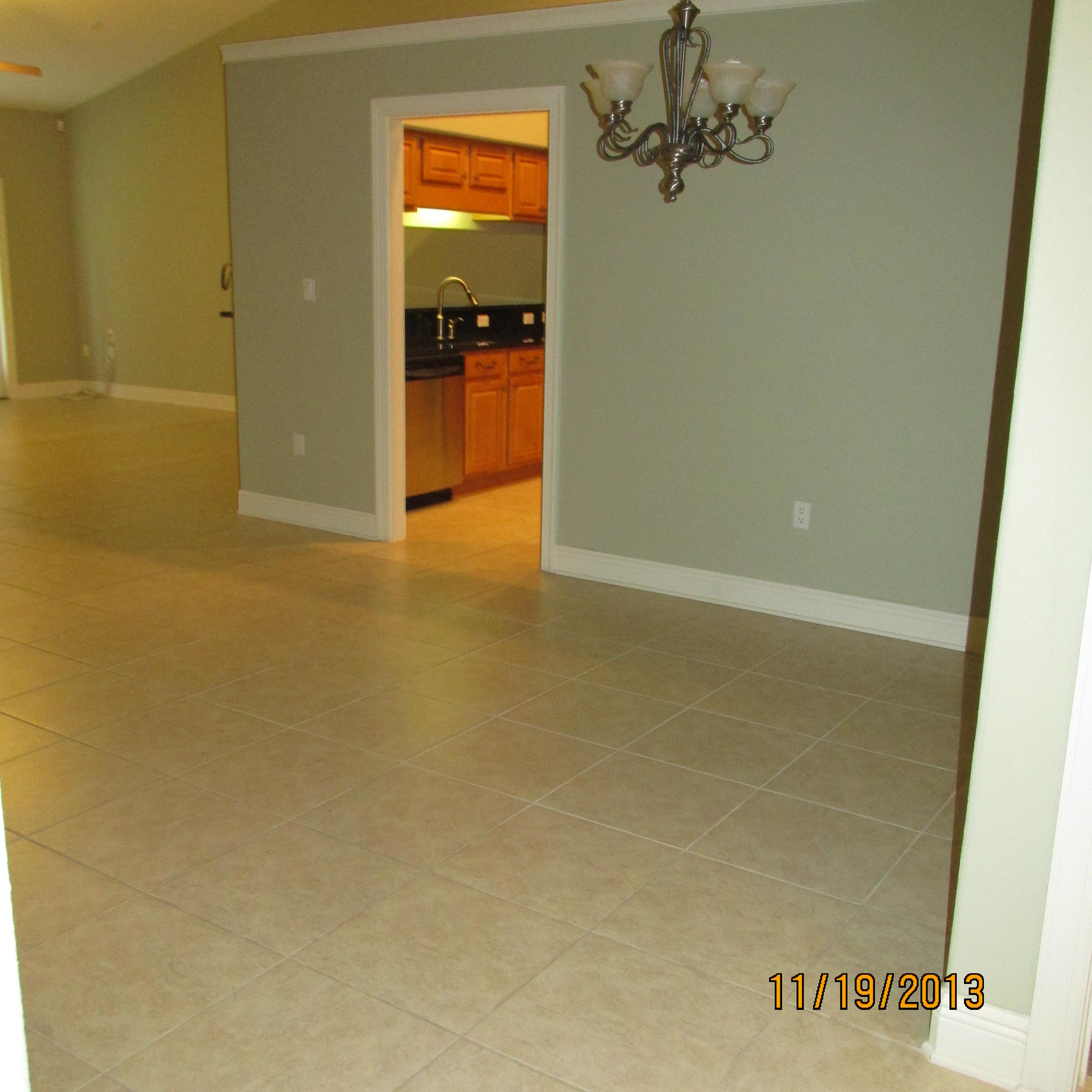 DIAMOND LAKES - Residential Lease