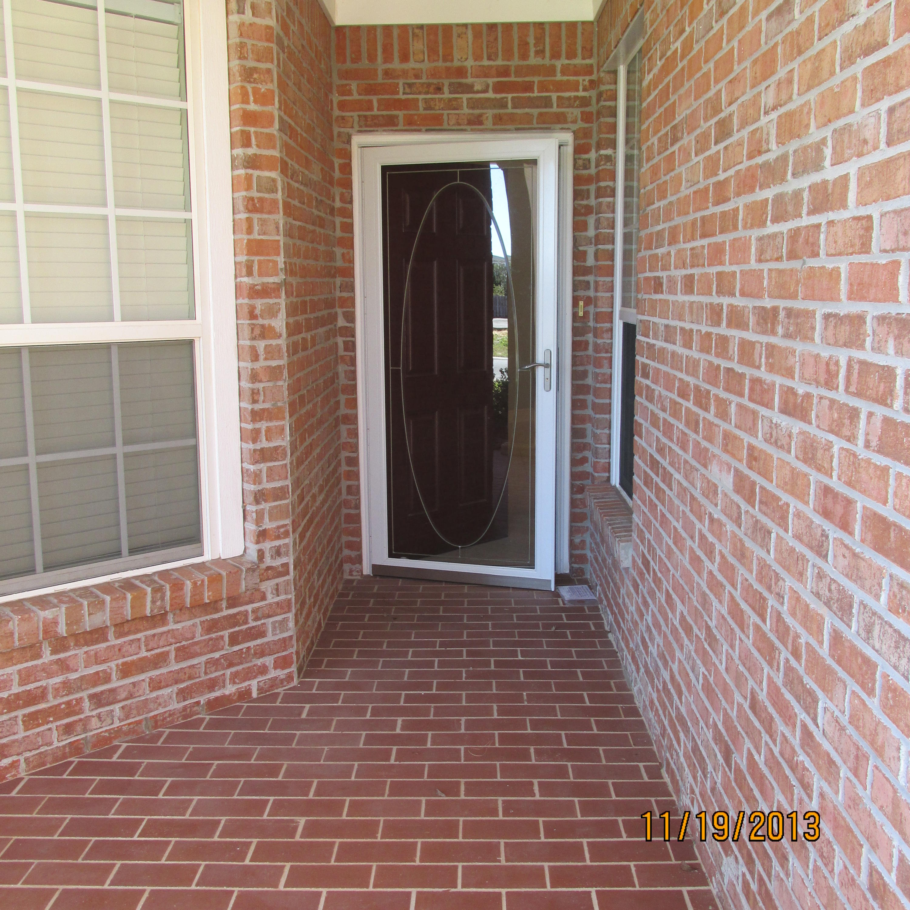 DIAMOND LAKES - Residential Lease