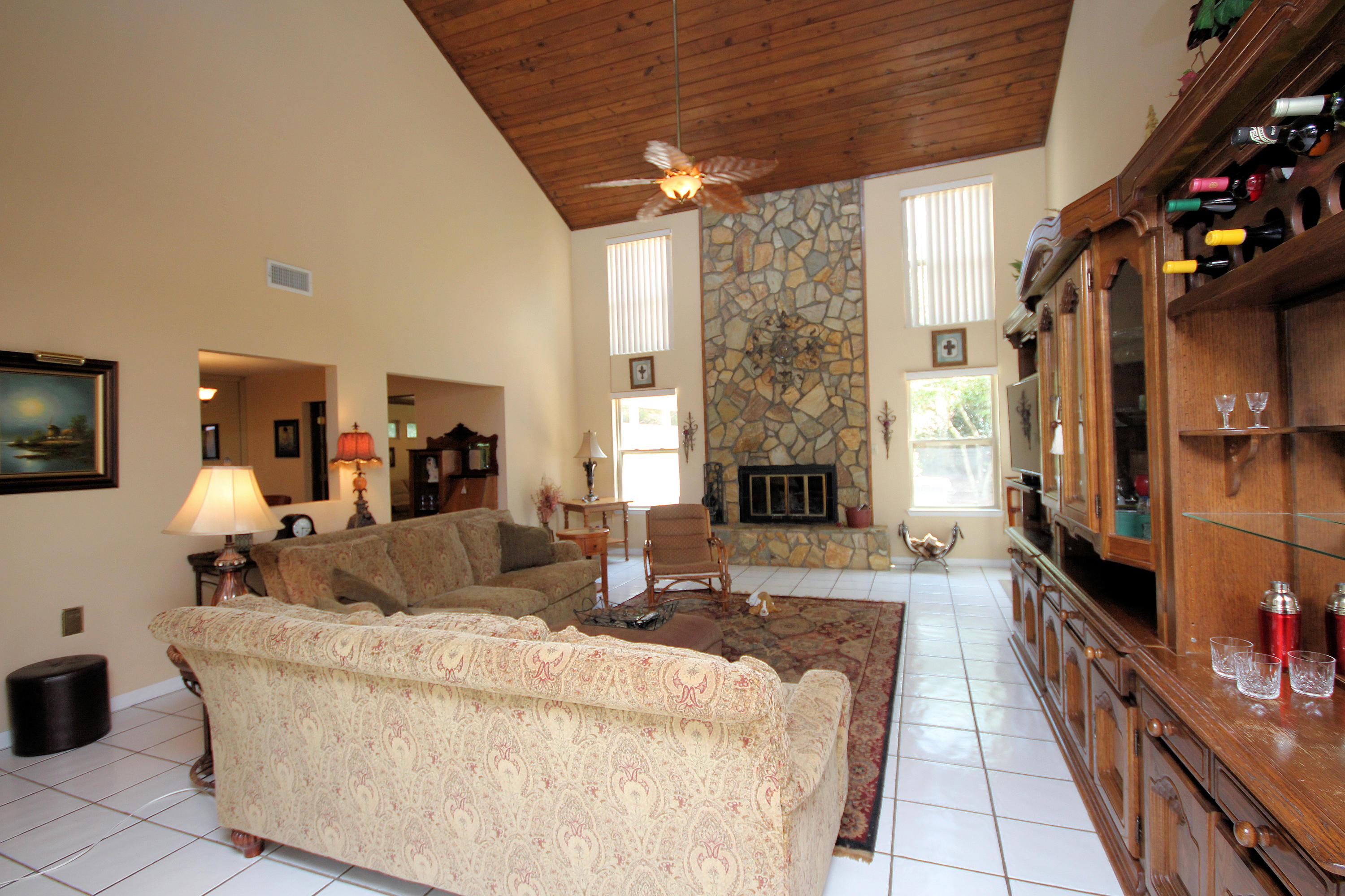 ST ANDREWS SOUTH BLUEWATER BAY 1 - Residential