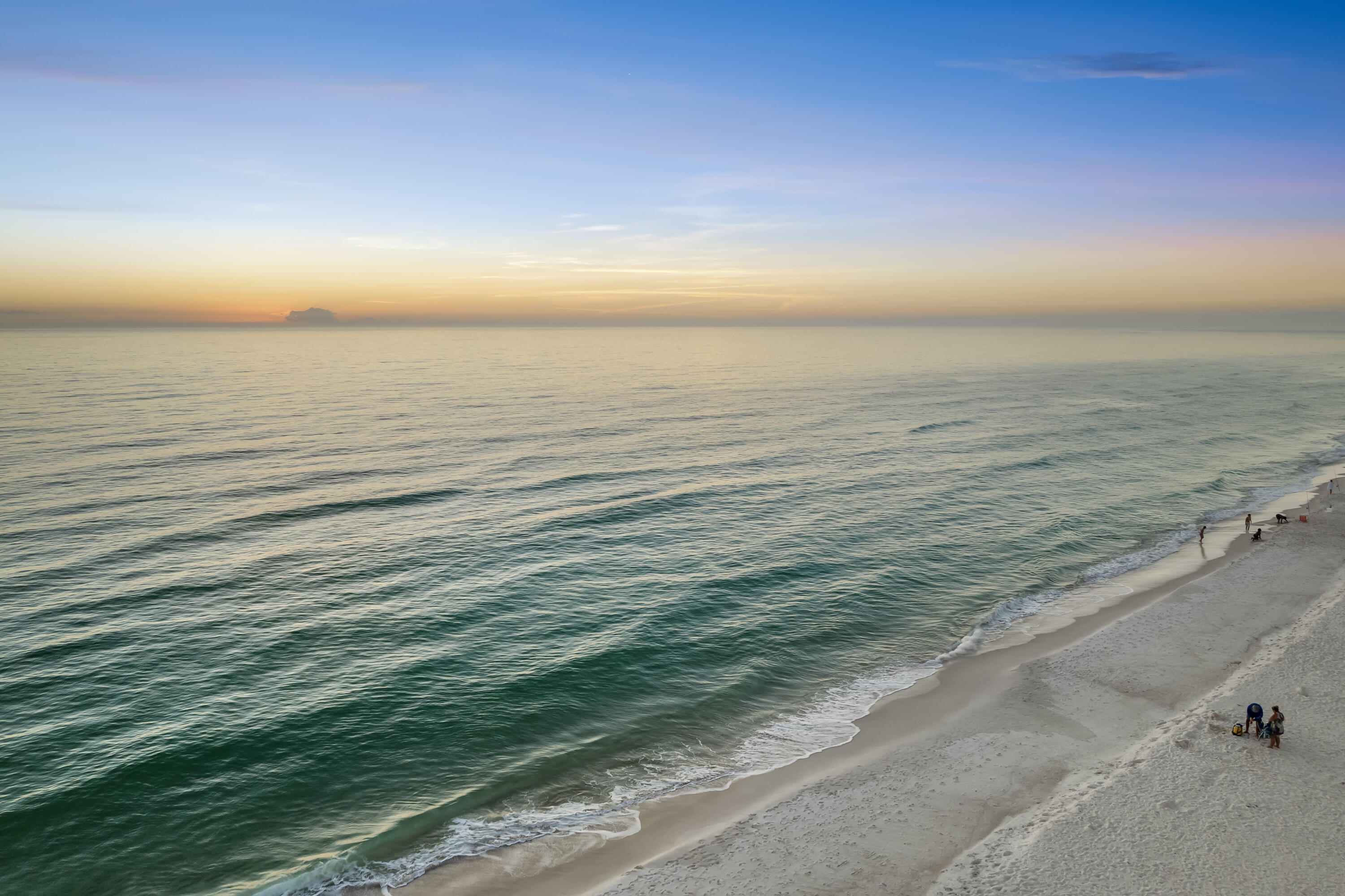 REGENCY TOWERS - Residential