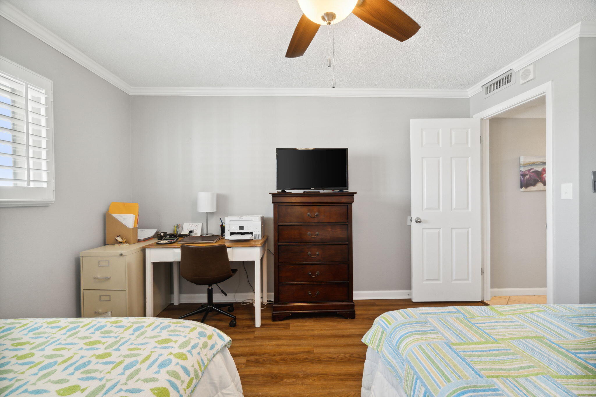 REGENCY TOWERS - Residential