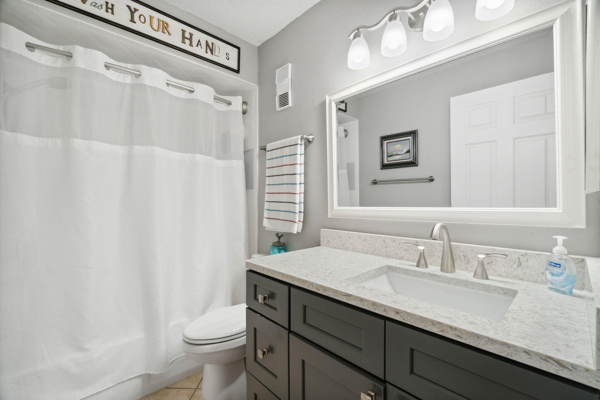 REGENCY TOWERS - Residential