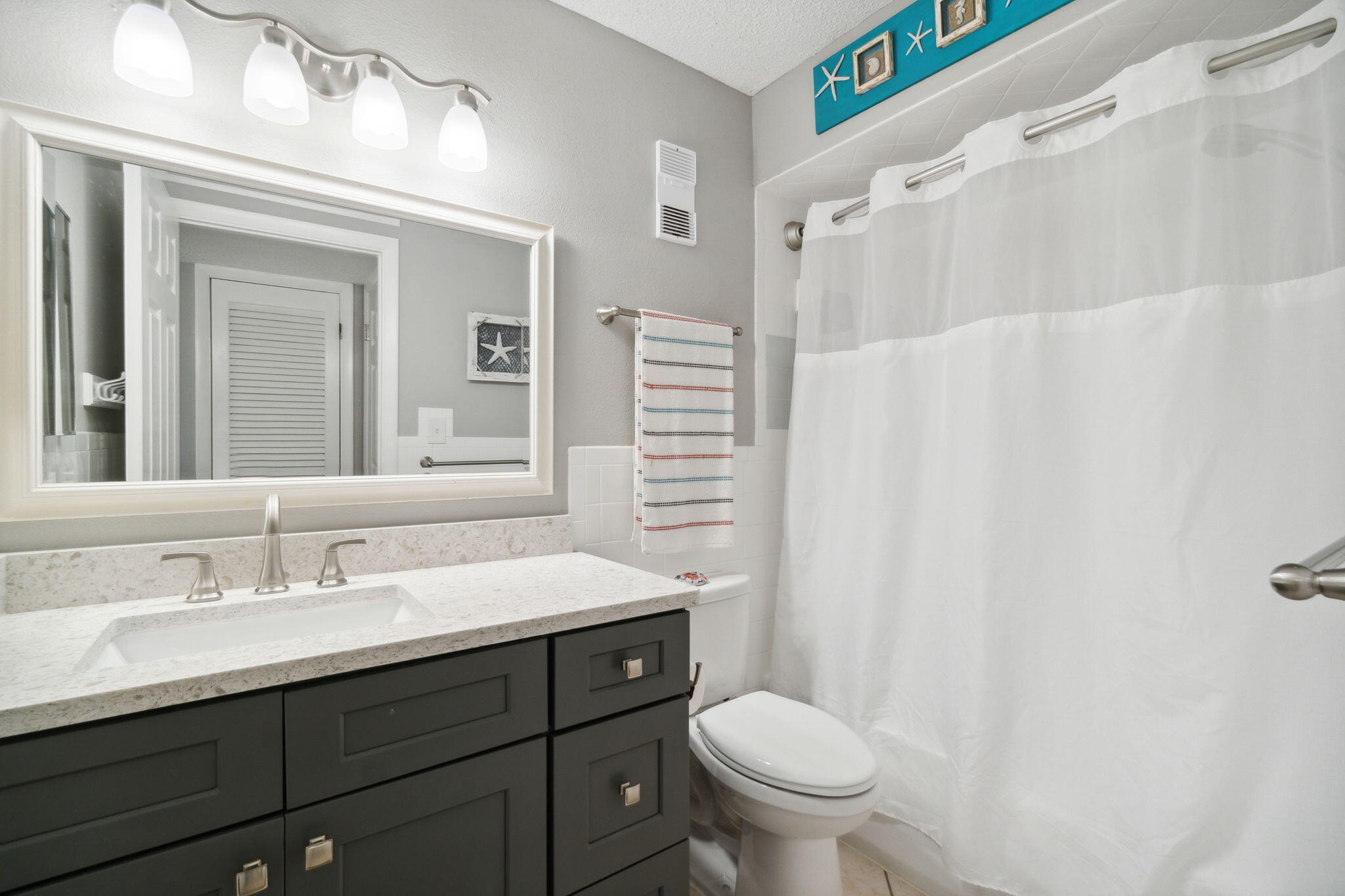 REGENCY TOWERS - Residential