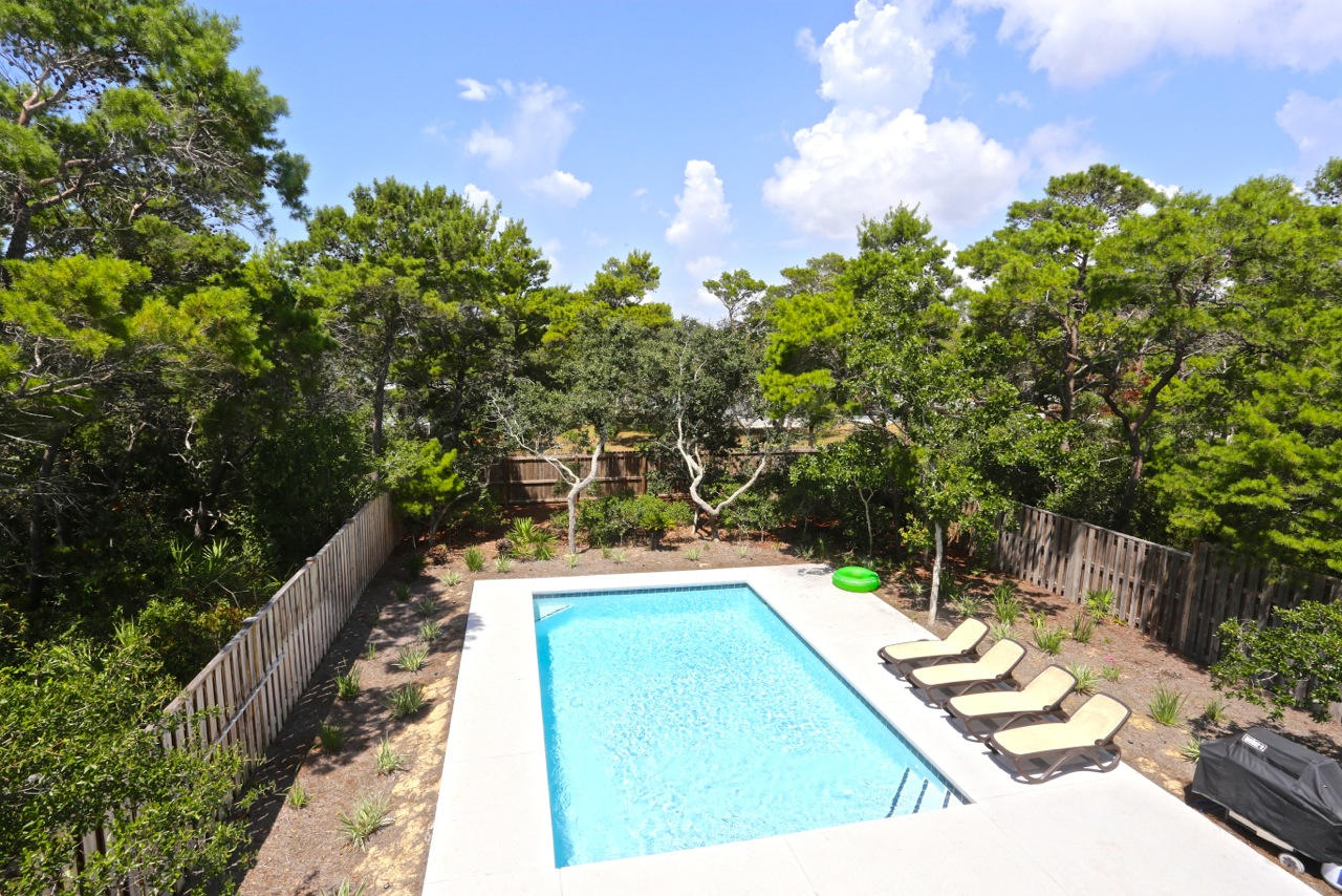 CRYSTAL BEACH - Residential