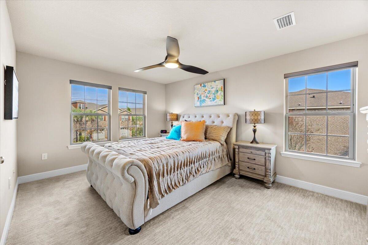 RESERVE POINTE - Residential