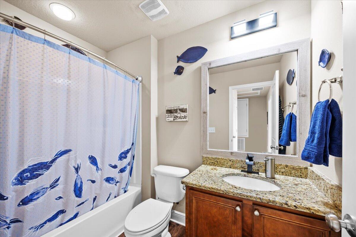 RESERVE POINTE - Residential