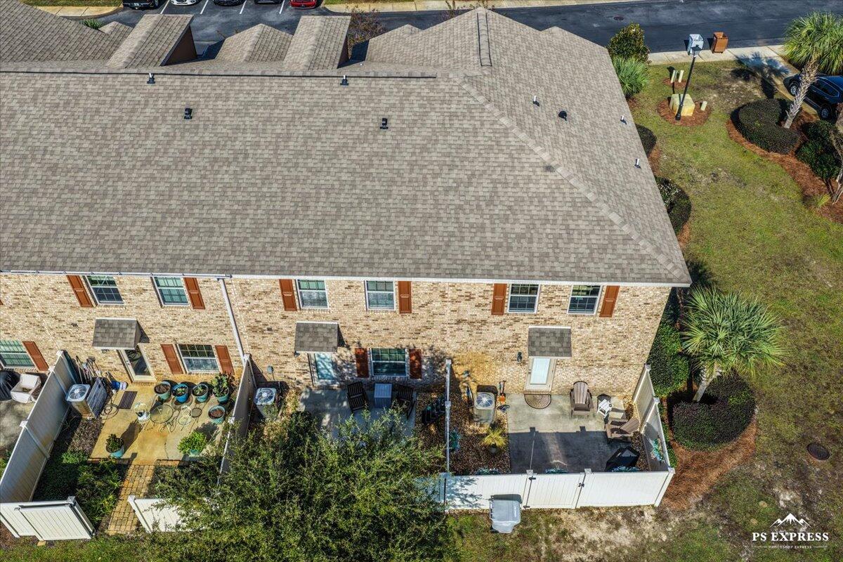 RESERVE POINTE - Residential