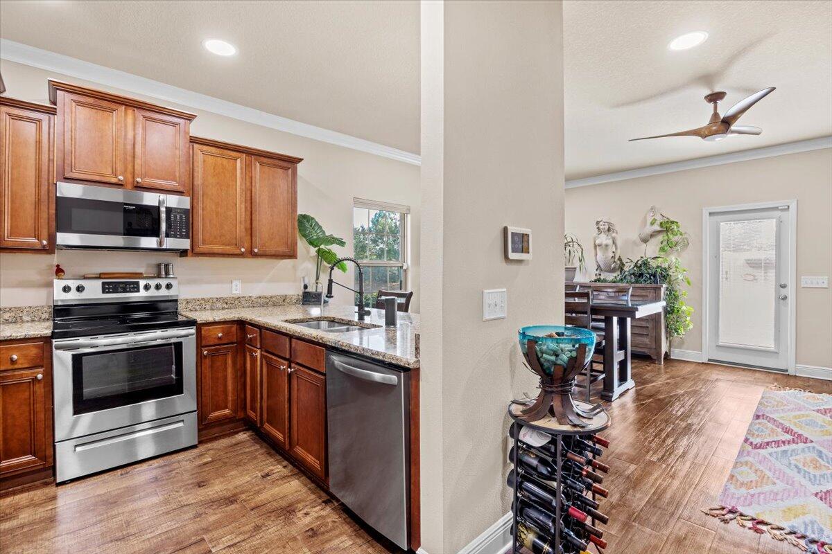 RESERVE POINTE - Residential