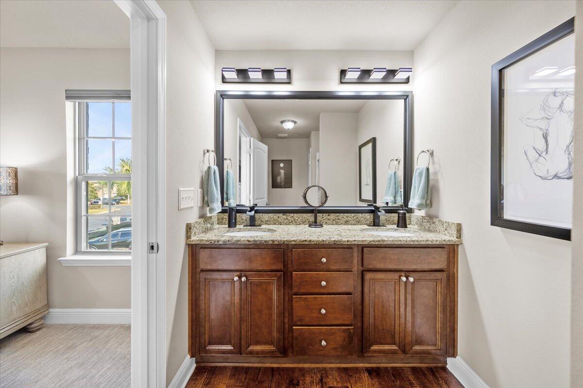 RESERVE POINTE - Residential