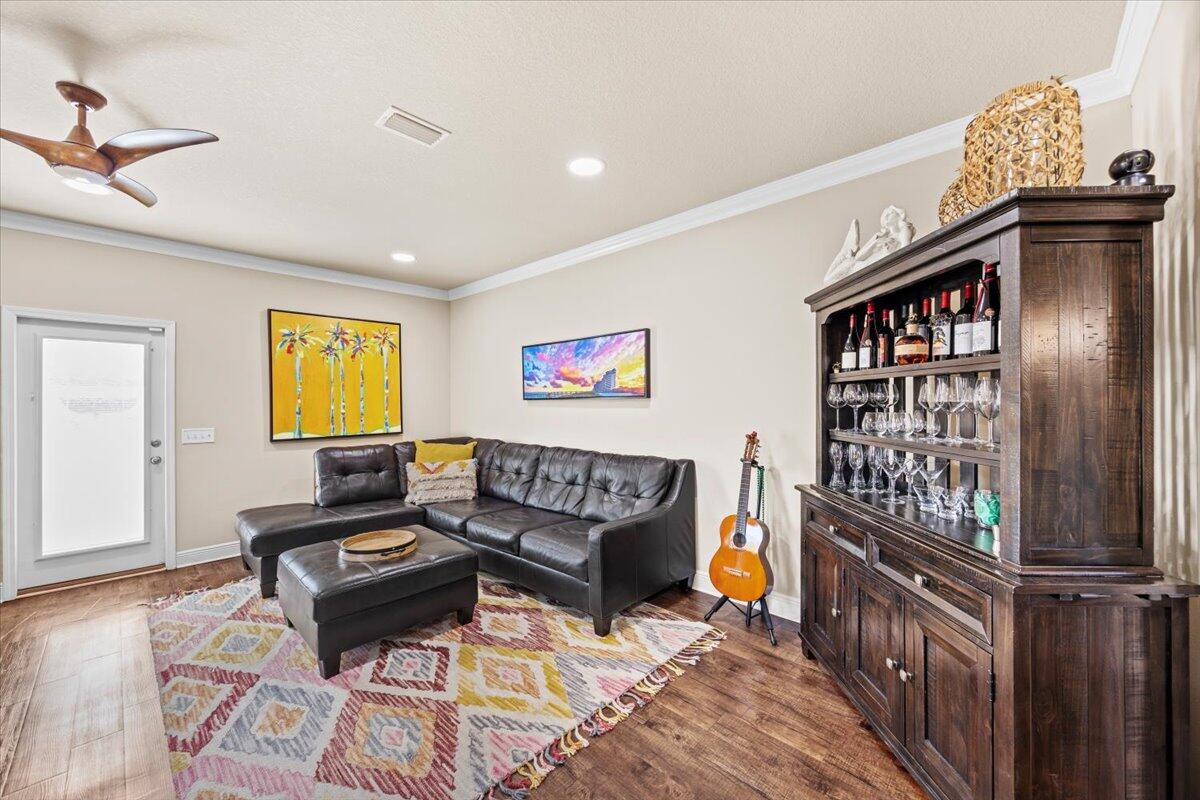 RESERVE POINTE - Residential