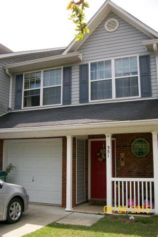 Great 3 bedroom 2.5 bath townhouse centrally located in the heart of Crestview. Tiled entry way to the kitchen, living and dining room area with french doors leading out onto the back patio for your enjoyment and entertainment.