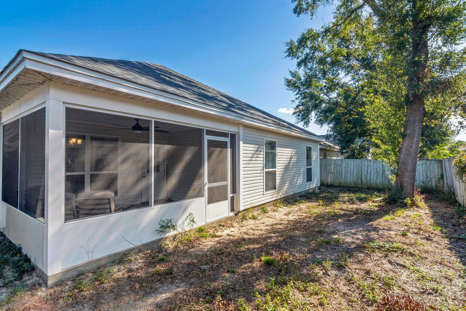 HUNTERS RUN S/D - Residential Lease