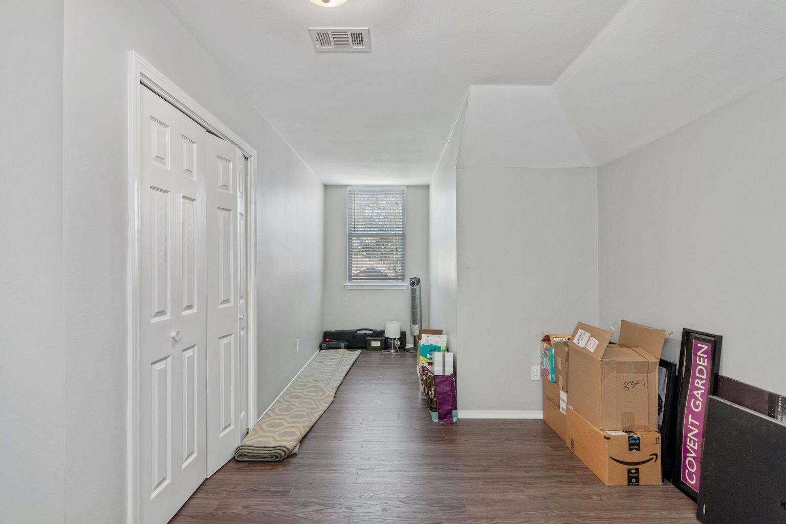 HUNTERS RUN S/D - Residential Lease