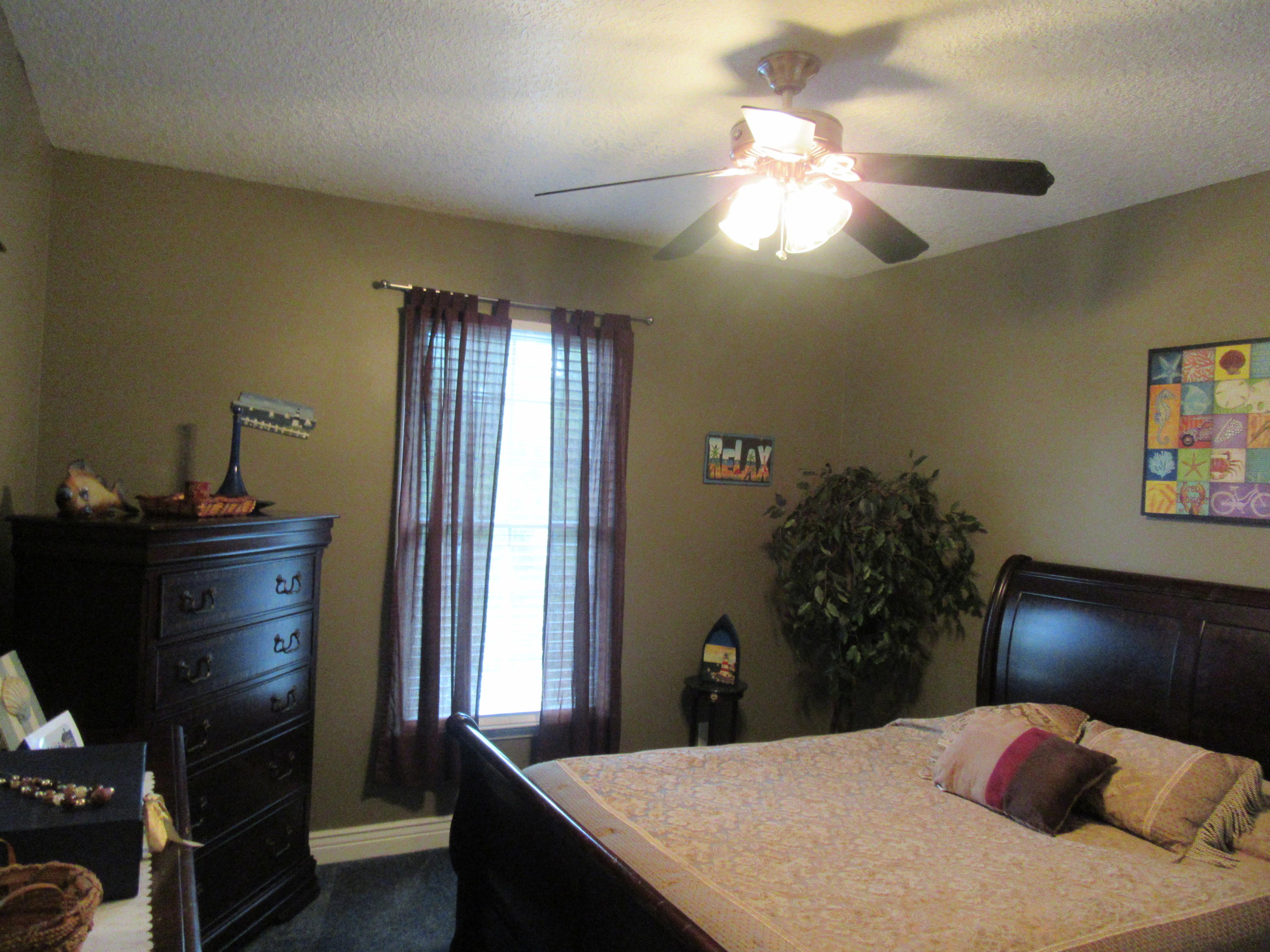 LAKE HOLLEY ESTATES - Residential