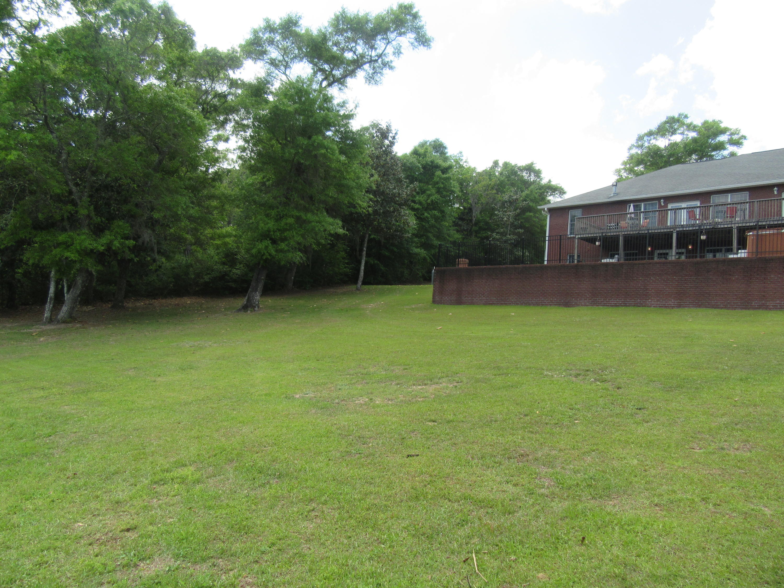 LAKE HOLLEY ESTATES - Residential