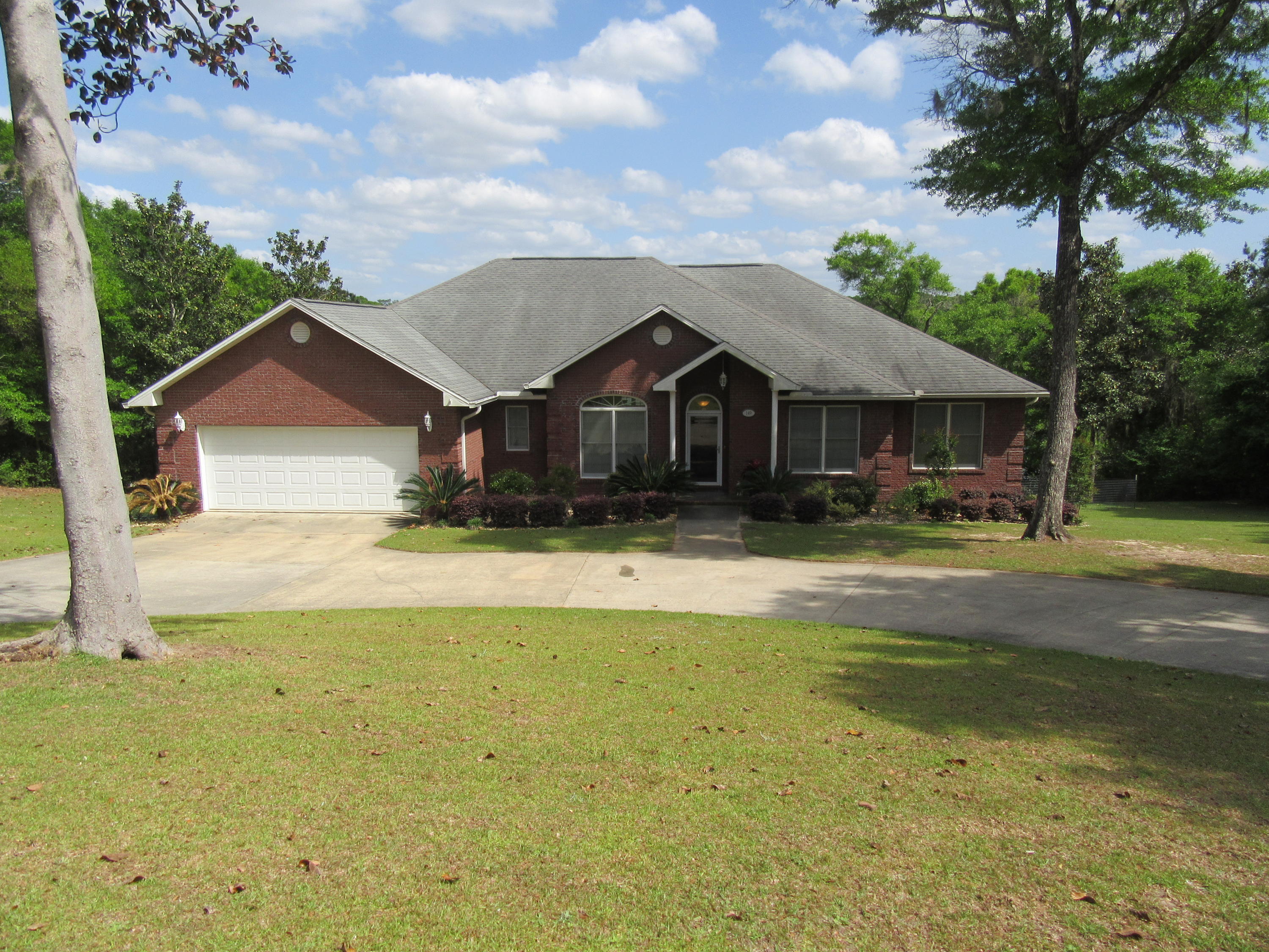 LAKE HOLLEY ESTATES - Residential