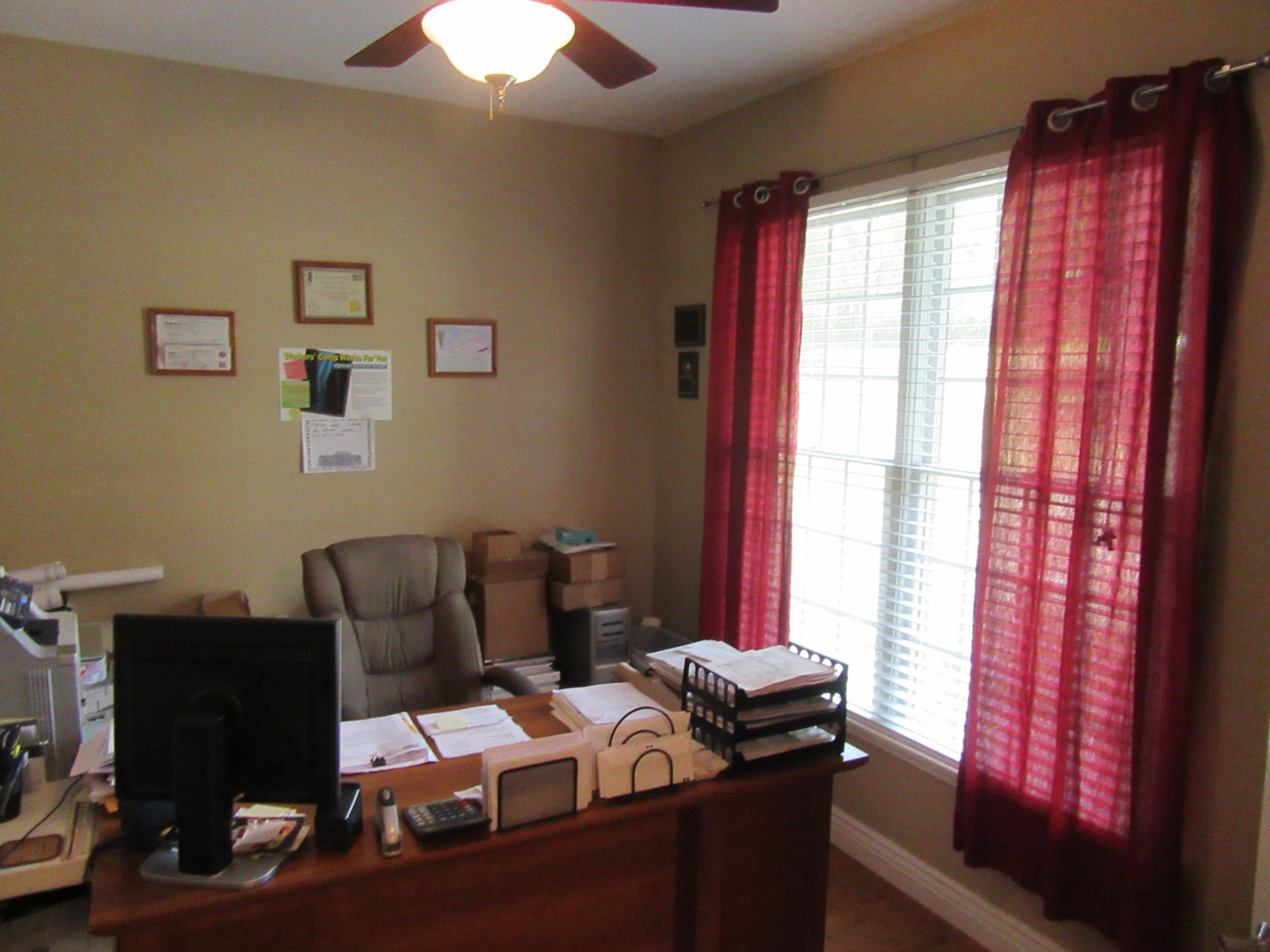 LAKE HOLLEY ESTATES - Residential