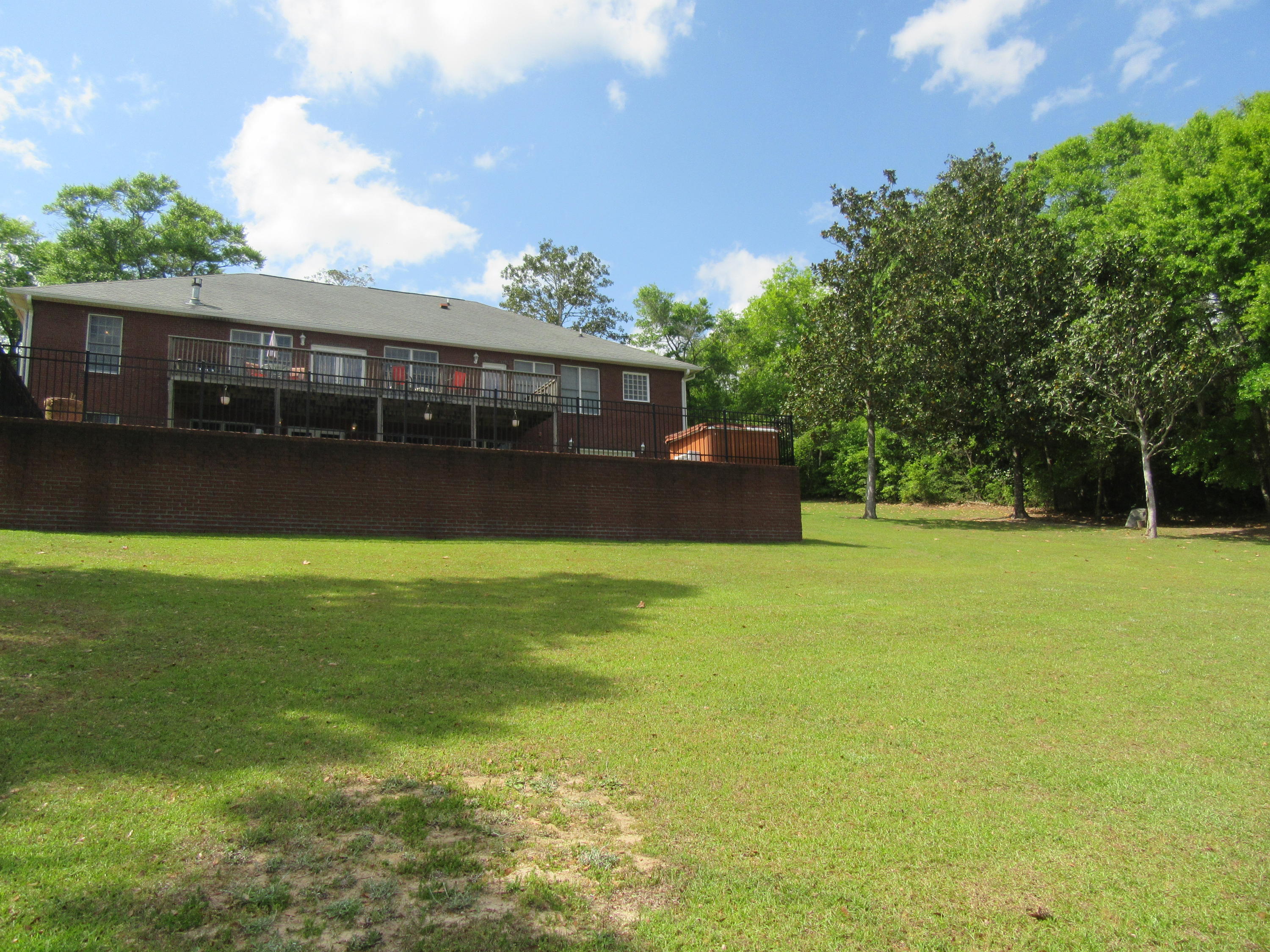 LAKE HOLLEY ESTATES - Residential