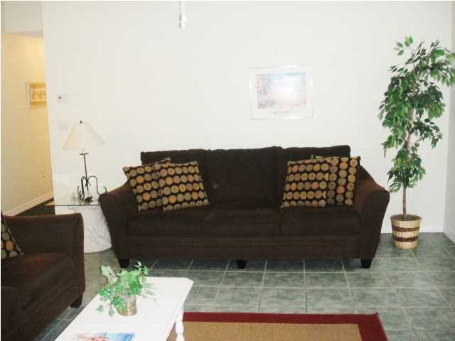 MARAVILLA COTTAGES - Residential Lease