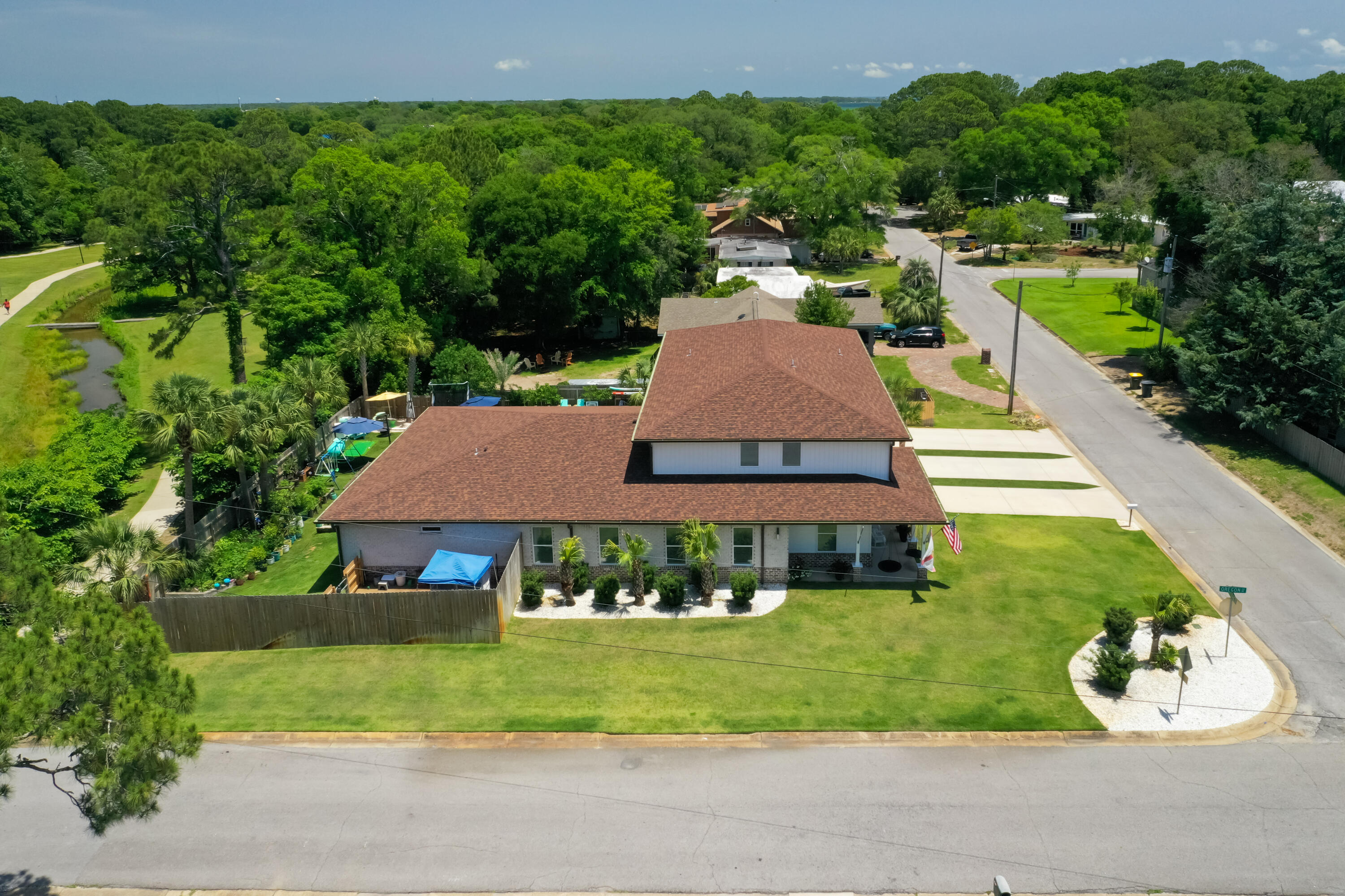 Ferry Park / Elliott Point - Residential