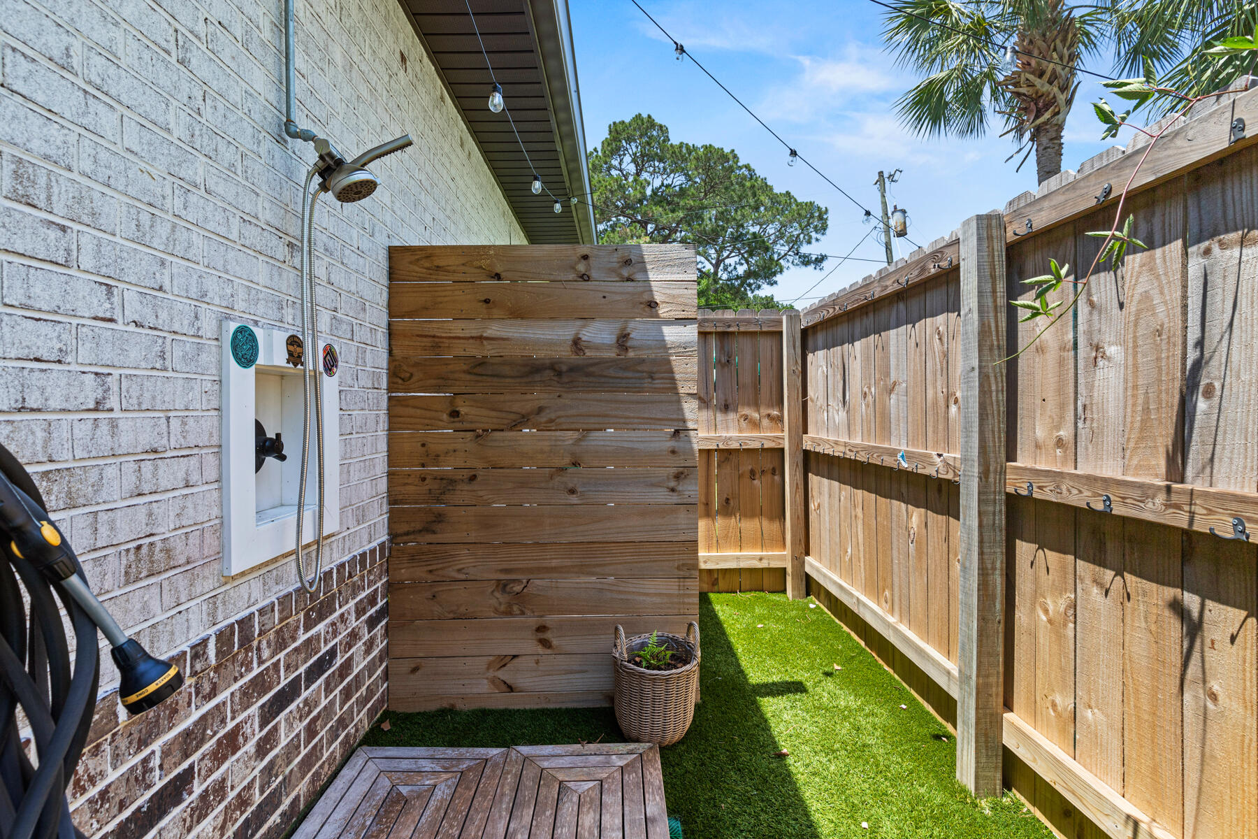 Ferry Park / Elliott Point - Residential