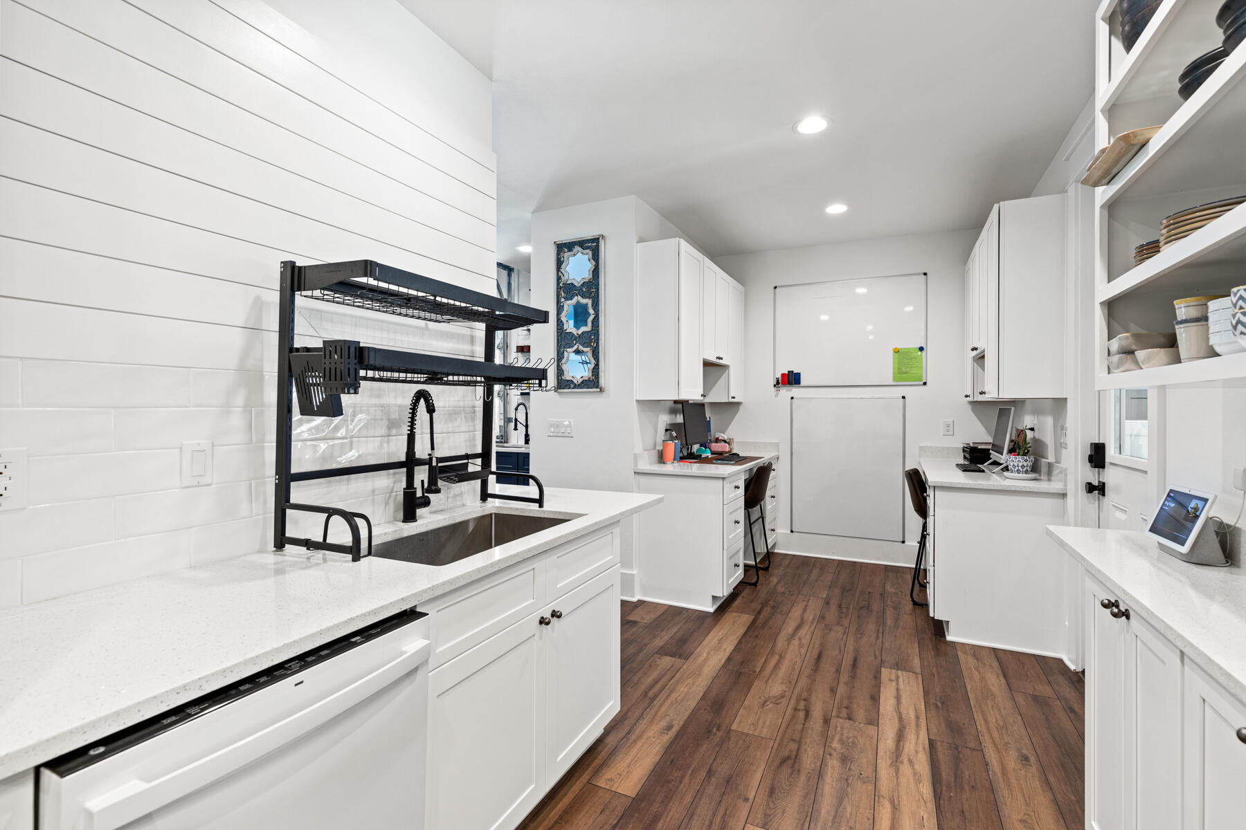 Ferry Park / Elliott Point - Residential