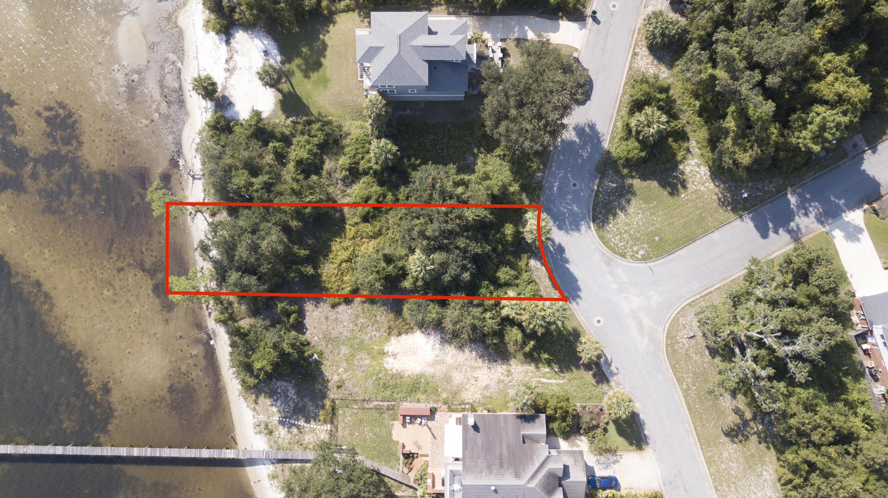 BEST WATERFRONT, SOUND FRONT DEAL IN SANTA ROSA COUNTY! NO WETLANDS on this Gorgeous WATERFRONT LOT WITH .21 ACRES & 52' OF FRONTAGE on the Santa Rosa Sound in the Upscale Community of Magnolia Harbor equipped with Underground Utilities. Recent Wetlands Study performed in October 2020 indicates there are no Wetlands, build to suit! Waterfront Santa Rosa Sound Lots are Going Fast, Don't Miss this Opportunity to Purchase a Great Sized Waterfront Lot under $200K and Design Your Very Own Custom Waterfront Home in an Excellent Neighborhood. This Beautiful Lot is Nestled Centrally between Navarre Beach, Gulf Island National Seashore, Pensacola Beach, Shopping, Restaurants, and Schools.