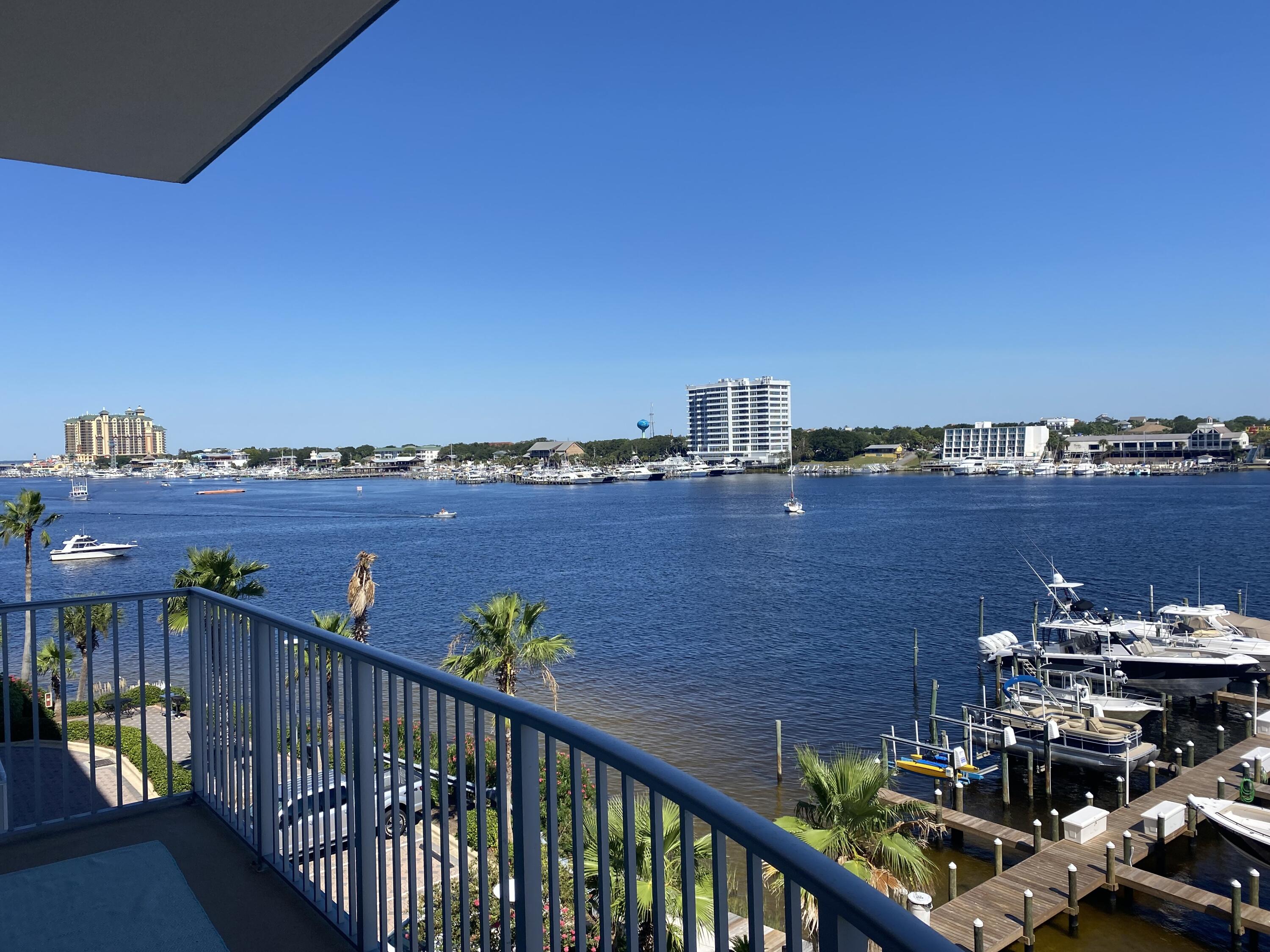 HARBOR LIGHTS - Residential